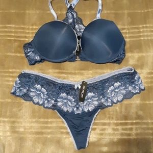 Bra and panty set